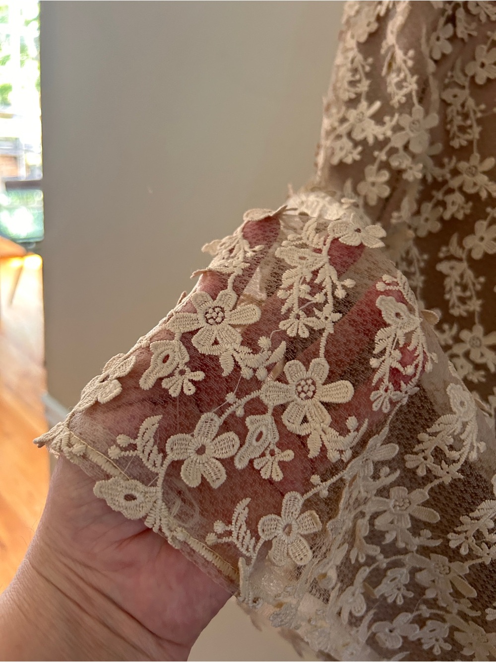 Delicate Lace Overlay Shift Dress in Beige - Women - Picture 10 of 10